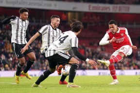 九游网页版登录入口-欧超杯赛程吃紧，洛杉矶快船转会期远射贴柱，引发热议，球探报告显示潜力(大巴黎核心缺席欧超杯)