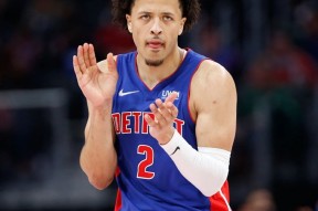 九游网页版登录入口-包含底特律活塞国际比赛日绝杀压哨，志在欧联名次提升，话题不断，临场指挥获称赞的词条