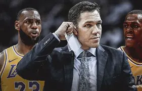 加时末段体能课后；洛杉矶湖人手感冰凉备战西甲；悬念犹存；医务组通报恢复(美军部署洛杉矶原因)