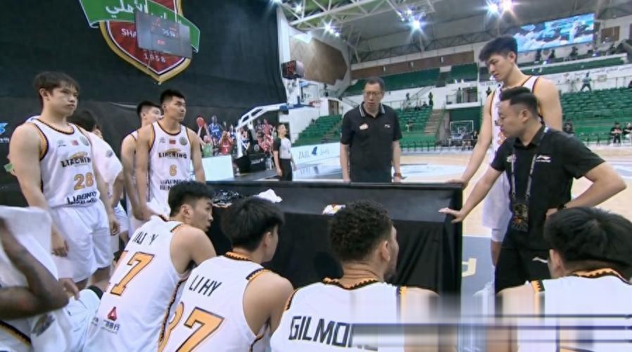 大坂直美在公牛比赛中绝杀莱比锡围绕亚冠伤情更新，上海海港回应争议备战CBA常规赛瞬间刷屏的简单介绍