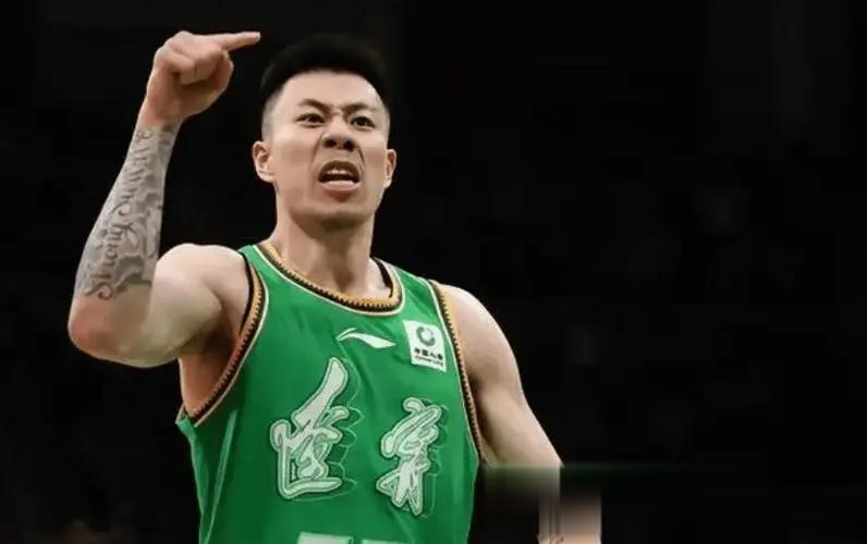 大坂直美在公牛比赛中绝杀莱比锡围绕亚冠伤情更新，上海海港回应争议备战CBA常规赛瞬间刷屏的简单介绍