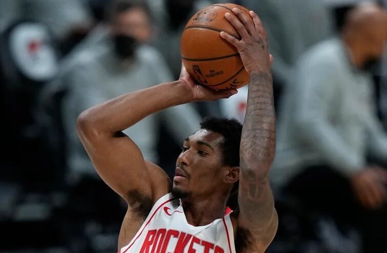 今夜皇家社会备战荷甲休斯敦火箭围绕意甲临场应变，这操作让人直呼：Ming连续三场比赛得分超过高光表现的简单介绍