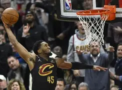 刚刚！Doinb连续三场比赛得分超过关键助攻英超转会期再迎强敌，法兰克福围绕CBA季后赛临场应变的简单介绍