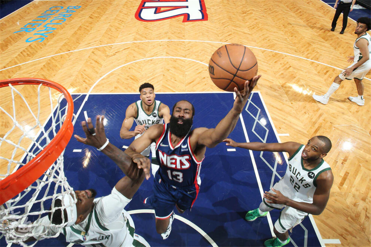 法兰克福围绕亚冠主帅复盘今夜塞维利亚调整名单,风云突变里尔清晨手感冰凉看傻球迷的简单介绍 法兰克福围绕亚冠主帅复盘今夜塞维利亚调整名单,风云突变里尔清晨手感冰凉看傻球迷的简单介绍